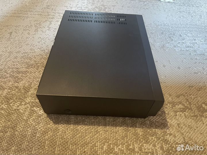 Видеомагнитофон Samsung