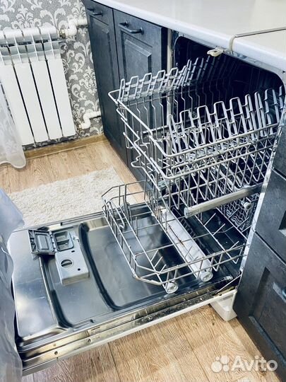 Посудомоечная машина Electrolux