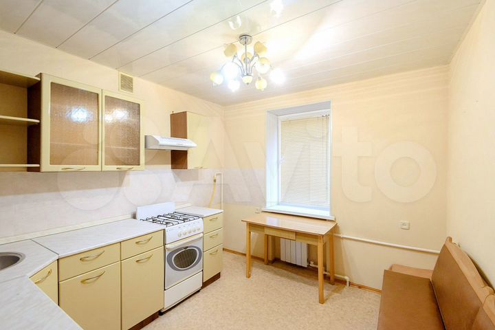 2-к. квартира, 52 м², 5/5 эт.
