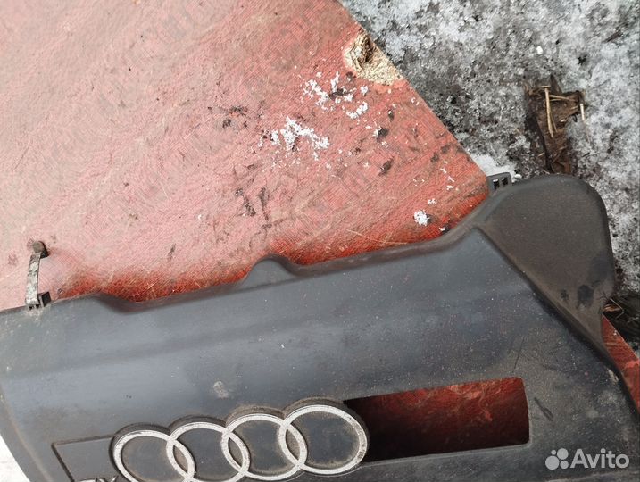 Декоративная крышка двигателя Audi A4 B5