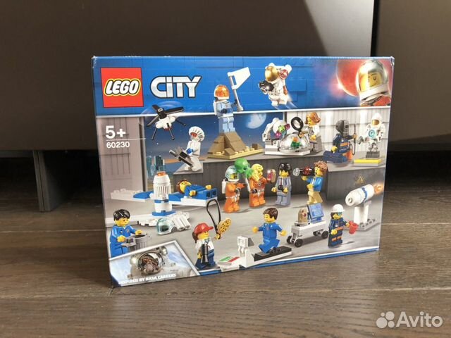 Lego 60230