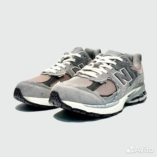 Кроссовки New Balance 2002R Grey Pink