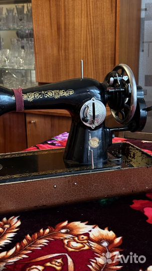Швейная машина Подольск ручная
