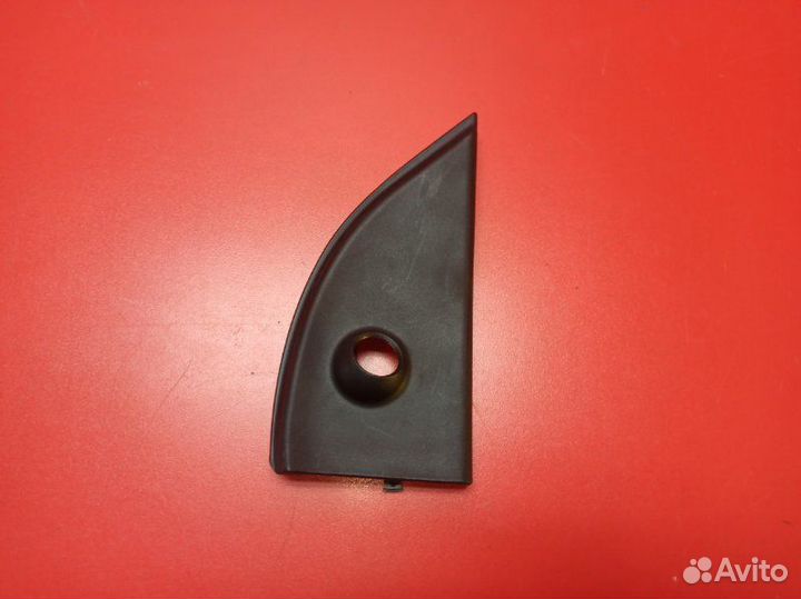 Уголок двери внутренний передний правый Hyundai
