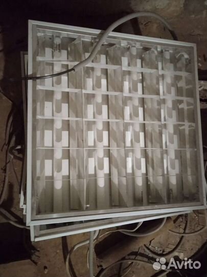 Светильник потолочный