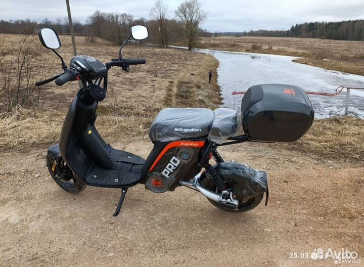 Электроскутер kugoo kirin v pro +2 АКБ