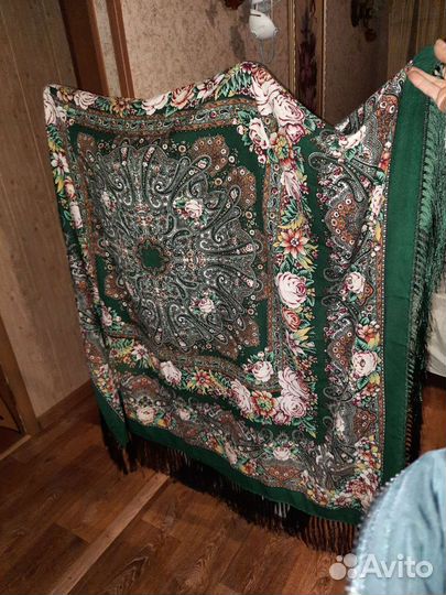 Павловопосадский шерстяной платок