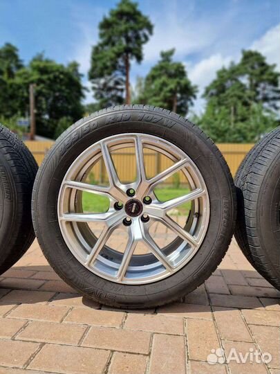 BMW X3 G01 R19 Momo комплект колёс