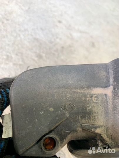 Лючок бензобака Audi A8 D3 2005-2007