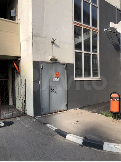 Машиноместо, 16 м²