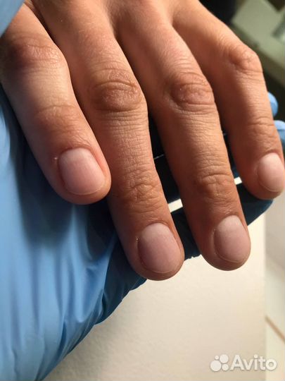 Маникюр и педикюр