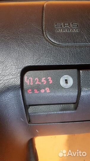 Панель торпеда на Mercedes W202 C-class