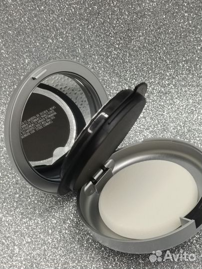 Компактная крем пудра для лица NC25,10гр.M.A.C