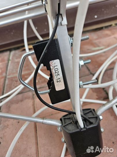 Уличная DVB-T2 антенна Locus L025.12