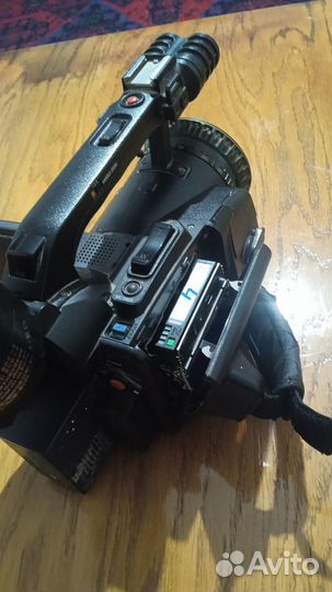 Продаю камеру panasonic ag-dvx100b