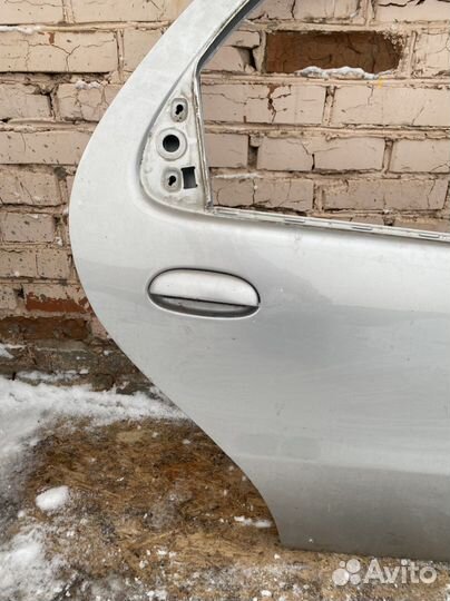 Задняя правая дверь Fiat Albea