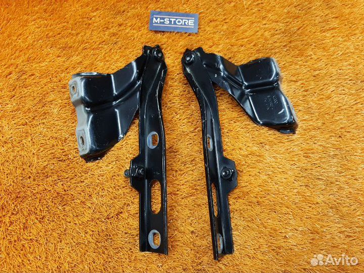 Петля капота Audi Q5 8R ctva 2013