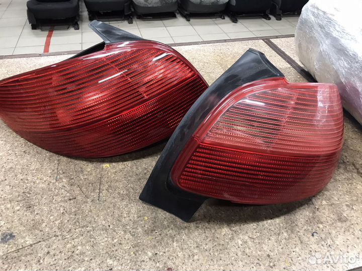 Фонарь задний Пежо 206 Хетчбек