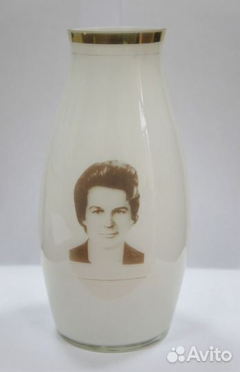 Советская винтажная ваза с Валентиной Терешковой