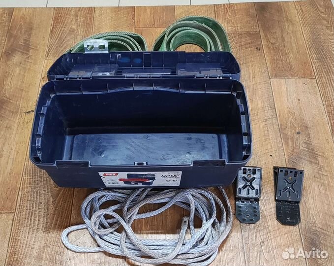 Троса буксировочные 12 тонн с ящиком