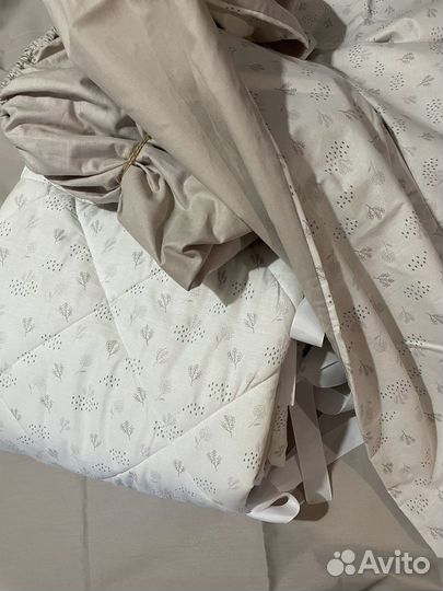 Стеганные бортики в детскую кроватку