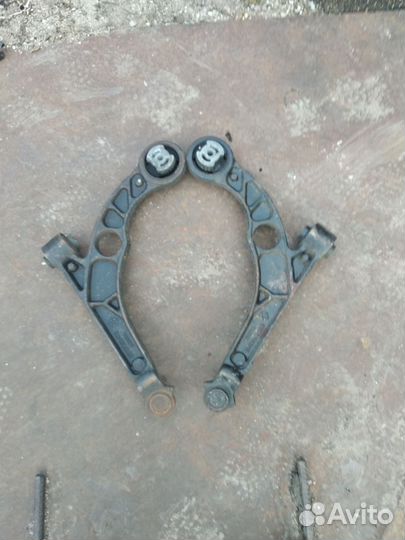 Dodge Dart 13-16, Chrysler 200 рычаг передний