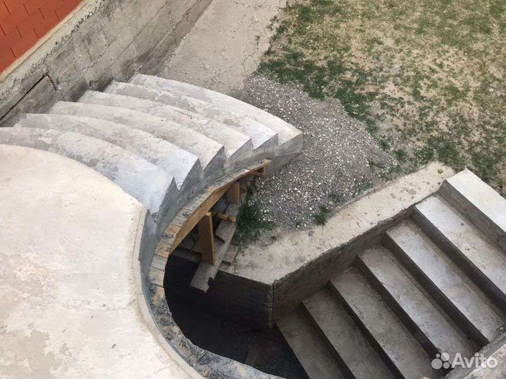 Бетонные лестницы