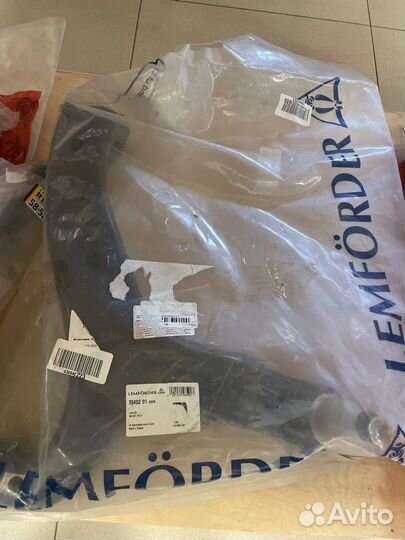 Рычаг передний правый VW Amarok