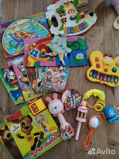 Развивающие игрушки пакетом
