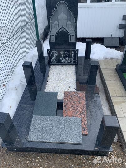 Памятник на могилу