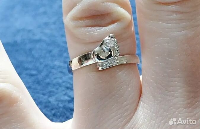 Серебряное кольцо