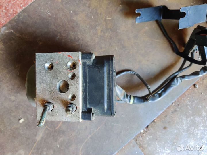 Блок абс Митсубиси мираж, кольт хетчбек кузов C L1