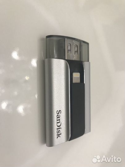 SanDisk iXpand Flash Drive 32Gb