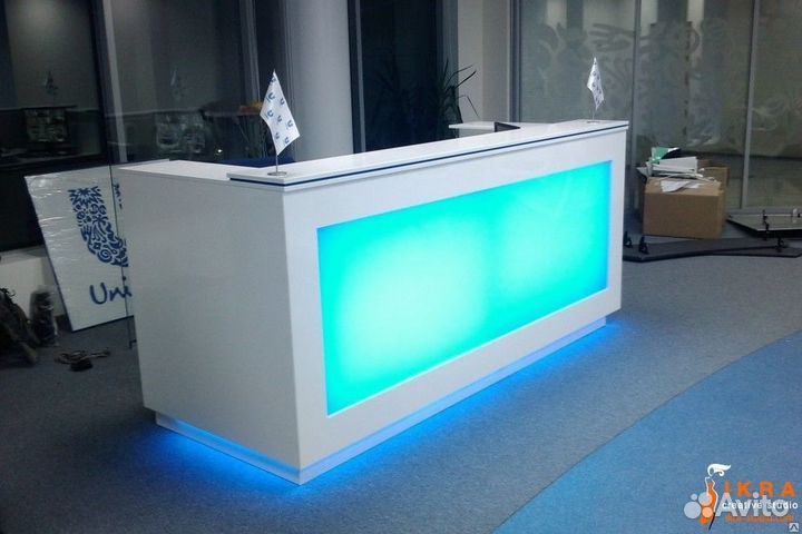 Стойка ресепшн для администратора