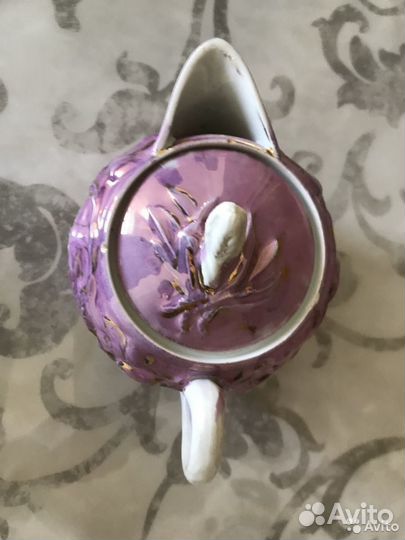 Антикварный молочник с крышкой Рельеф Храпунов