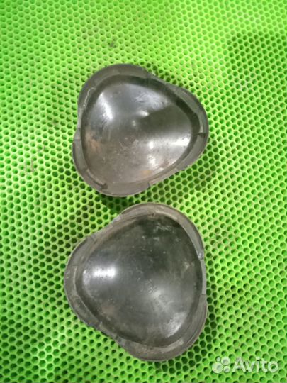 Крышка стоек амортизатора Audi 100 C3