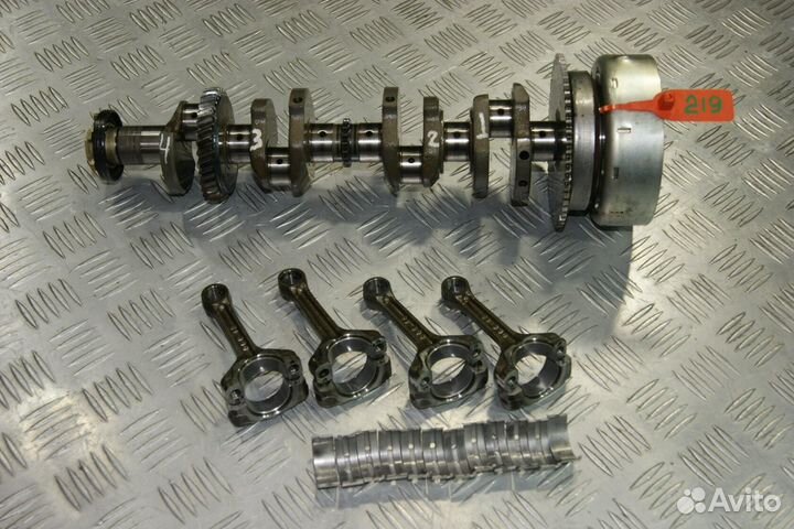 Коленвал Suzuki Bandit 250