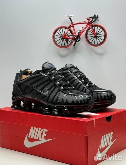 Кроссовки мужские nike shox