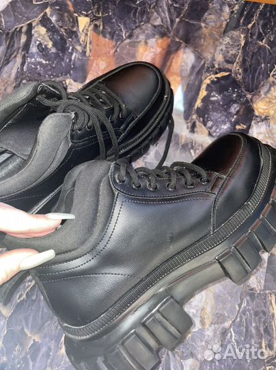 Обувь женская 39 размер