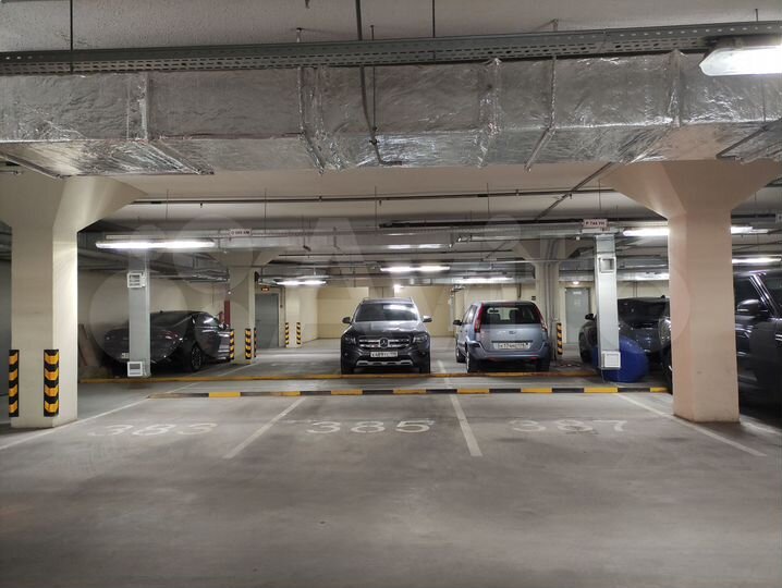 Машиноместо