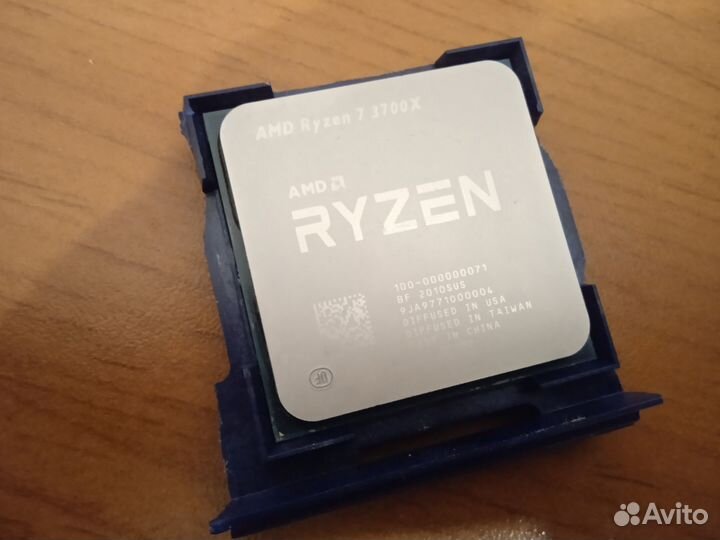 Процессор Ryzen 7 3700 x OEM