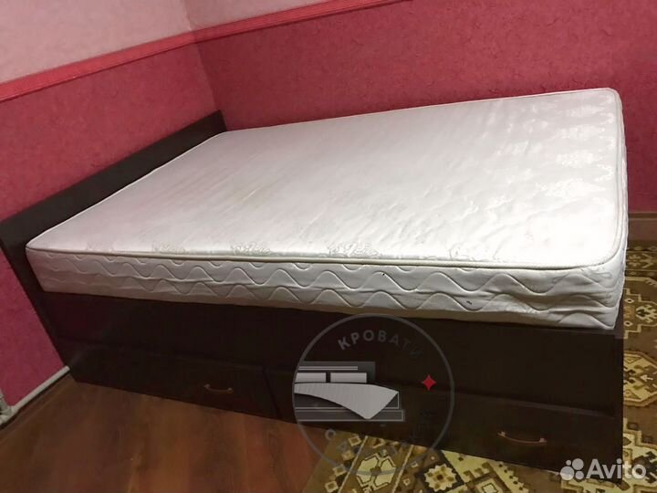 Кровать двуспальная
