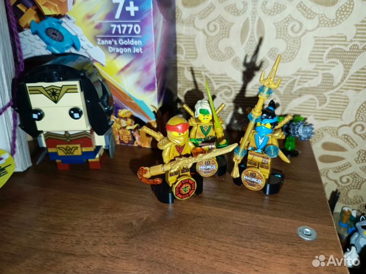 Lego Ninjago, Star Wars, Minifigures