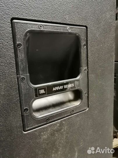 Сабвуферы JBL