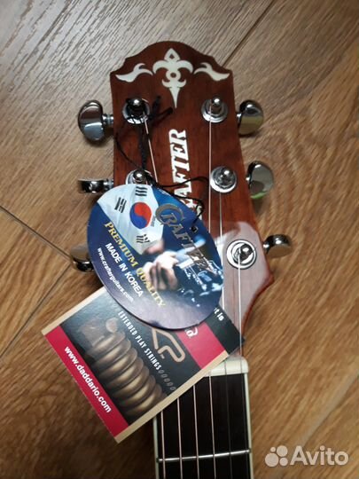Продам гитару Crafter D8/TS