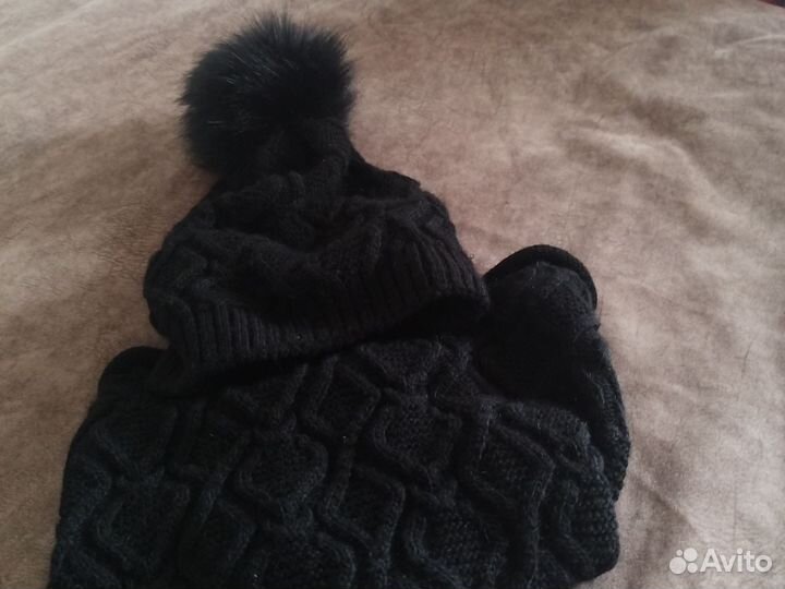 Зимняя шапка с хомутом