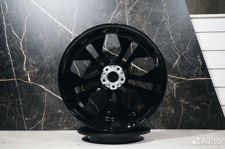 Кованные диски R22 BMW M5
