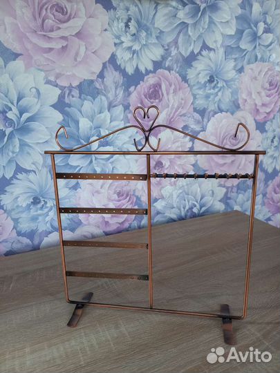 Кованый держатель для украшений