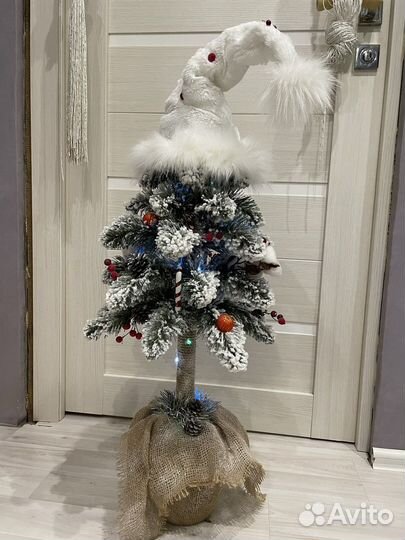 Елка искусственная в горшке