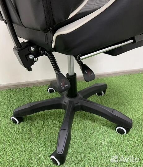 Компьютерное кресло Boss с функцией массажа